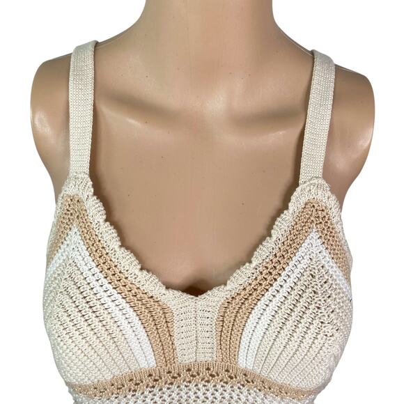 Madden Ivory Beige Crochet Ruffle Hem Knit Cropped Tank Top SZ M - Picture 4 of 9